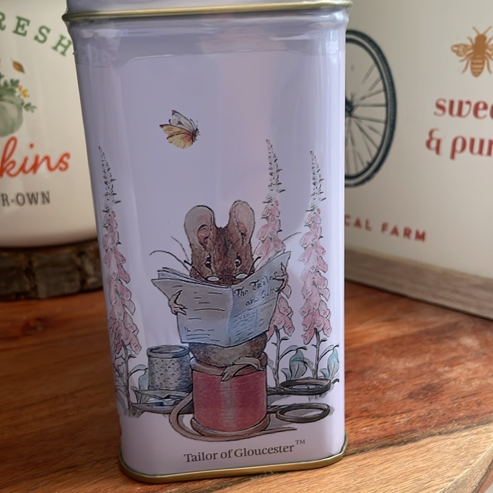 NEW Peter Rabbit Tea Tin English Breakfast Tea - Picture 3 of 6